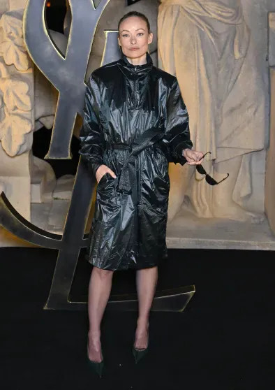 Белла Хадид, Рози Хантингтон-Уайтли, Кейт Мосс, Оливия Уайлд, Марк Эйдельштейн с девушкой и дети звёзд на показе Saint Laurent benjamin cremel,kristy sparow,laurent saintlaurent,айрис лоу,Алеся Кафельникова,алина миллер,Белла Хадид,джейн биркин,джуд лоу,зоя кравиц,Кейт Мосс,леон лурдес,Марк Эйдельштейн,матильда пино,Мишель Пфайффер,надежда ли коэн,Оливия Уайлд,Рози Хантингтон-Уайтли,татьяна чурбанова,франсуа-анри пино,Шарлотта Генсбур,эрин уоссон