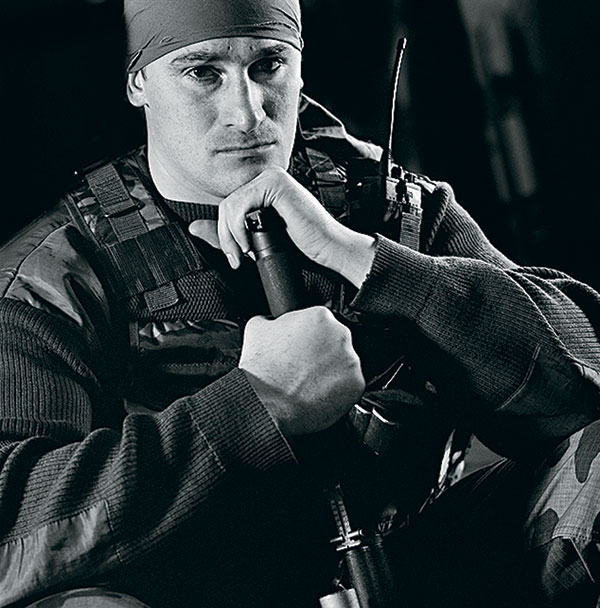 Младший лейтенант Сергей «Крок», выполнявший боевые задачи в Дагестане в 1999-м и взаимодействовавший с ополчением Хасавюрта 035_rusrep_13-2.jpg Дмитрий Беляков