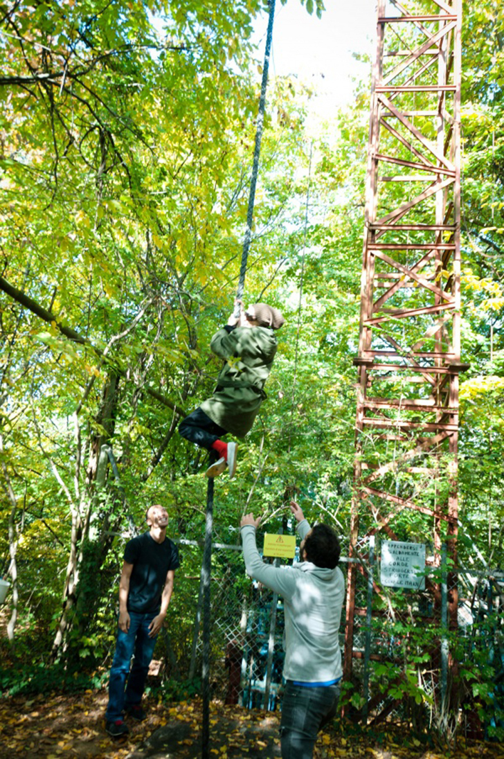 Итальянец в одиночку построил парк аттракционов в лесу гид,путешествия,страны