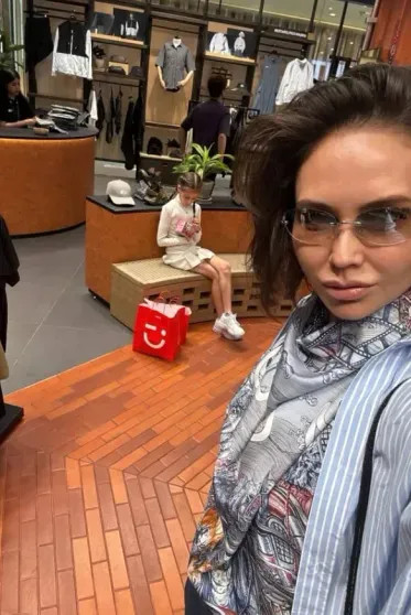 Ляйсан Утяшева поделилась редкими фото дочери в честь её 11-летия Утяшева, Ляйсан, Утяшевой, дочерью, этого, Павла, вместе, Павел, СофиейЛяйсан, Роберта, показывает, очень, художественную, травмЛяйсан, гимнастику, спортсменкой, ВоляВ, завирусилась, часть, интервью