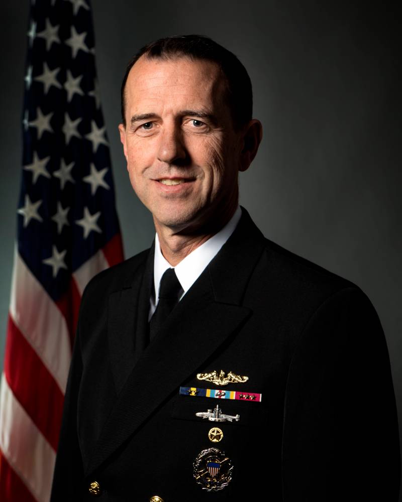 Внезапно уволен по собственному желанию. Нового командующего в ВМС США не будет Внезапно уволен по собственному желанию. Нового командующего в ВМС США не будет вмф