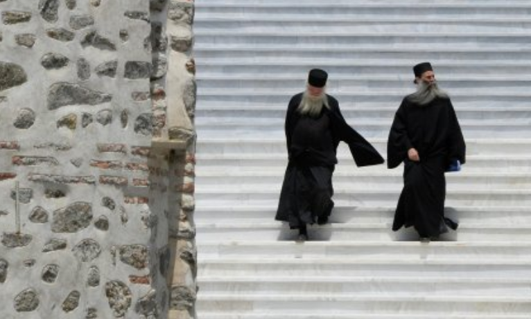 Делегацию "новой церкви" Украины не пустили в афонские монастыри