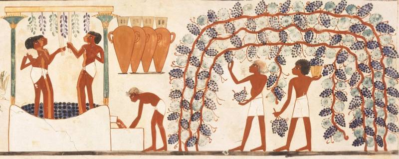 За древним египетским столом история