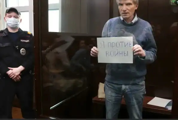 В Москве местный депутат получил реальные 7 лет колонии за фейки о российской армии на Украине