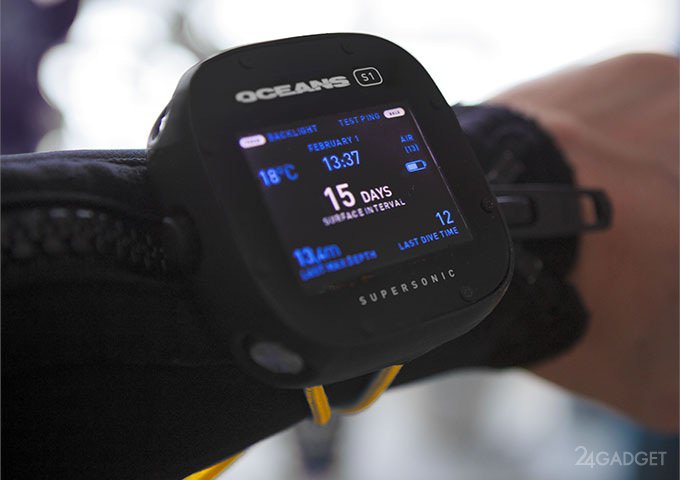 Новый гаджет поможет дайверам общаться под водой водонепроницаемый