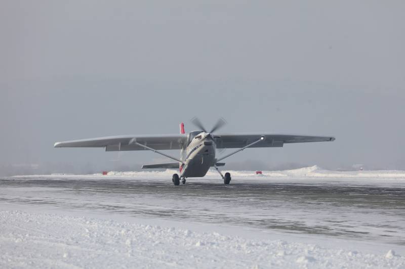 Легкий многоцелевой самолет ЛМС-901 «Байкал» поднялся в воздух ввс