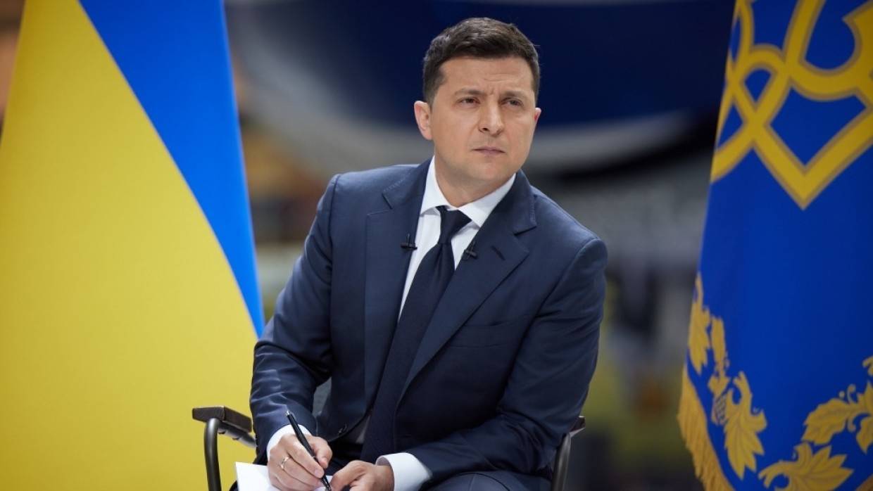 Зеленский передумал выступать с обращением к нации