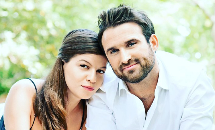 Агния Кузнецова и Максим Петров впервые показали лицо сына