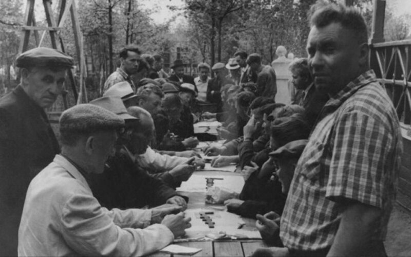 Как развлекались в СССР: 12 любимых занятий всех советских мужчин Как развлекались в СССР: 12 любимых занятий всех советских мужчин