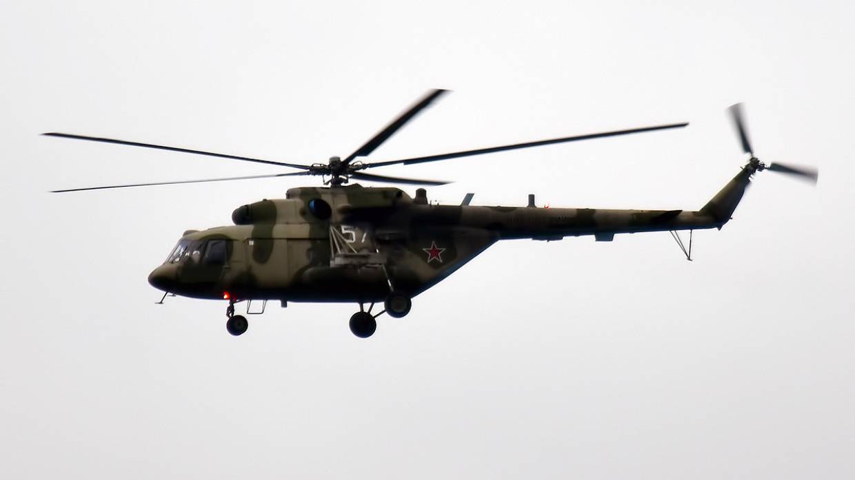 Поисково-спасательная группа ЦВО организовала дежурство в районе посадки «киноэкипажа»