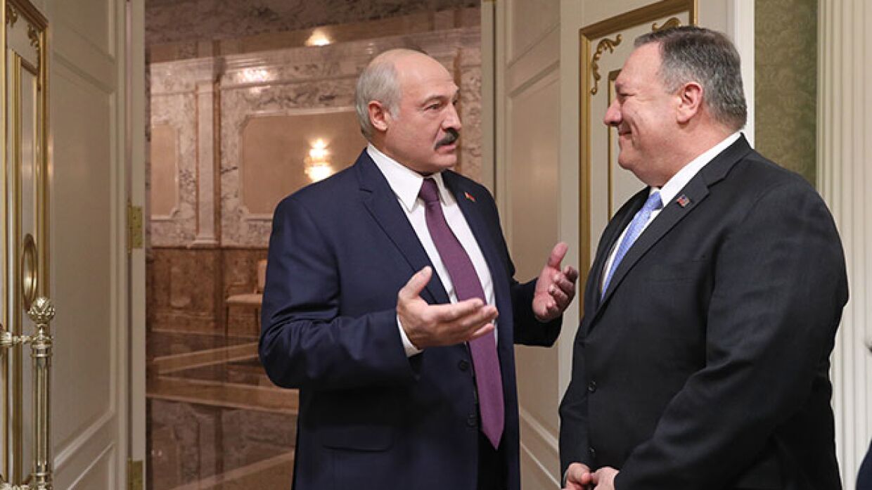 Лукашенко резко ответил на предложение Макрона о посредничестве