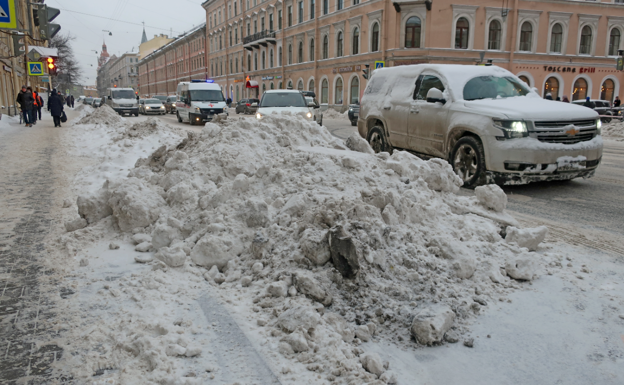 Санкт Петербург снег