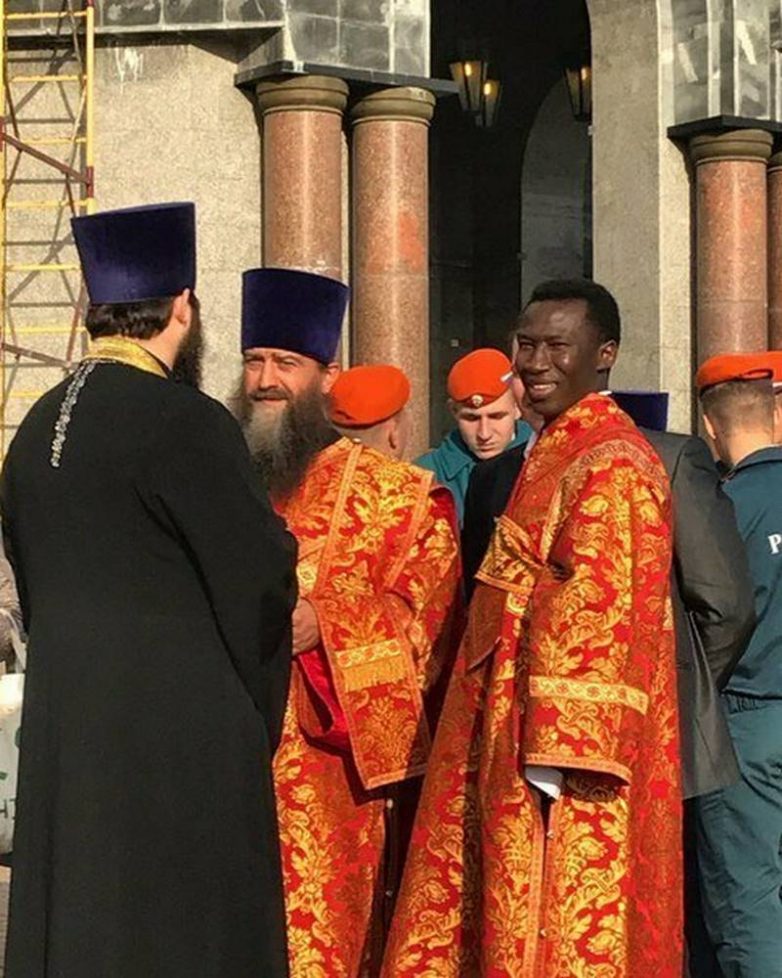 Убойные приключения африканцев в России Убойные приключения африканцев в России смешные картинки