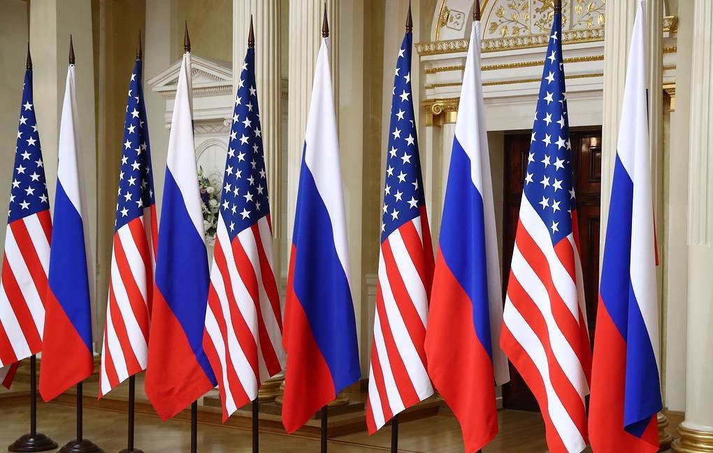 «Вот Путин уйдет, и у нас все получится»: В США поставили под сомнение целостность России и уже начали раздавать ее территории «Вот Путин уйдет, и у нас все получится»: В США поставили под сомнение целостность России и уже начали раздавать ее территории