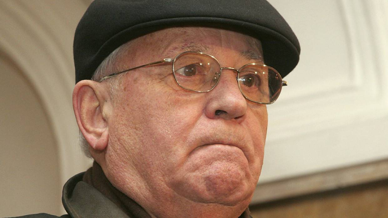 Горбачев указал на правильность решения по сложению полномочий главы СССР