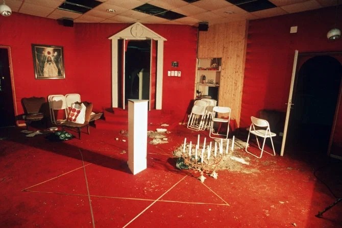 Извращенная жизнь культов Судного дня: от женитьбы на семилетних девочках до массовых самоубийств religion,жизнь,криминал,культы