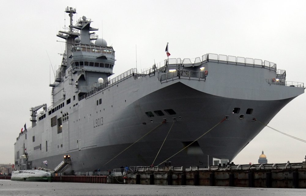 Франция кается перед Россией за «позор Мистралей»