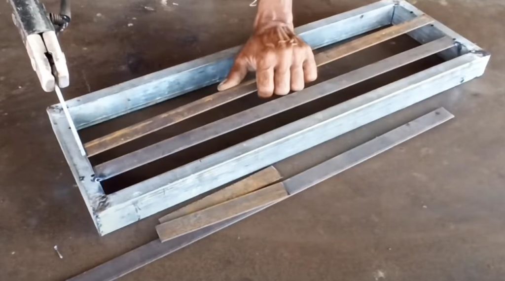 Как сделать металлическую складную лестницу