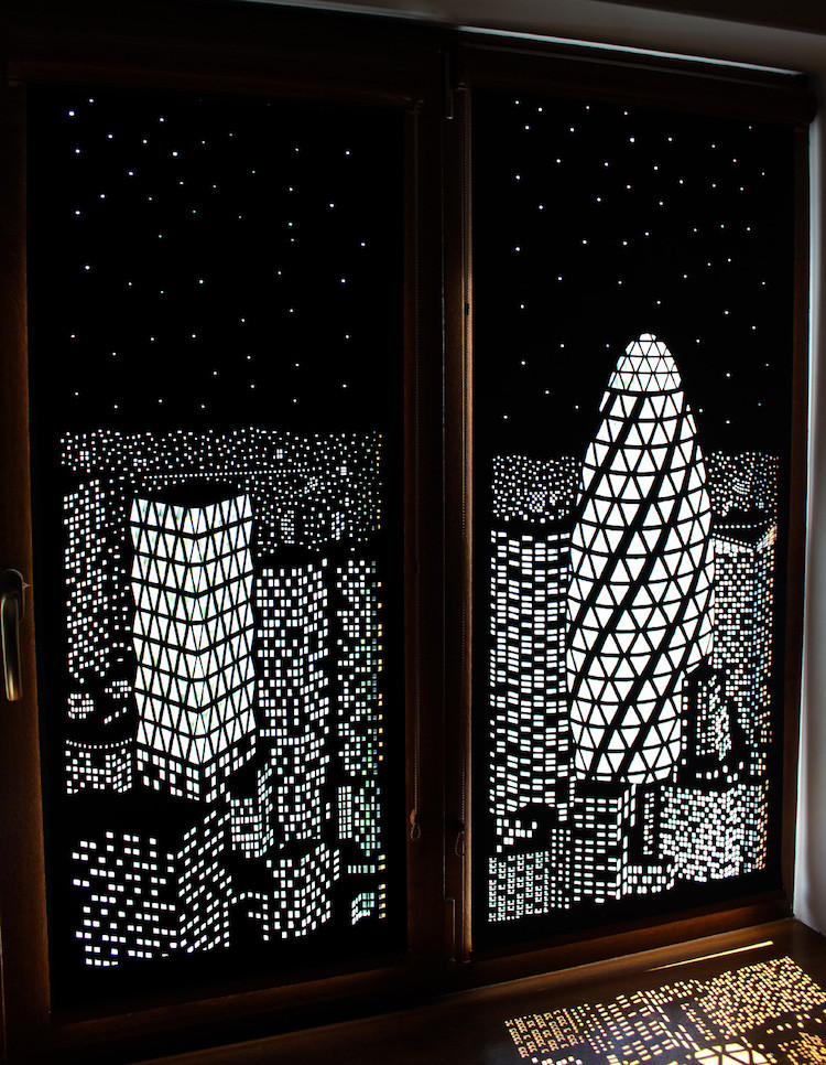 Уникальные шторы, позволяющие насаждаться видом сверкающего ночного мегаполиса даже днём