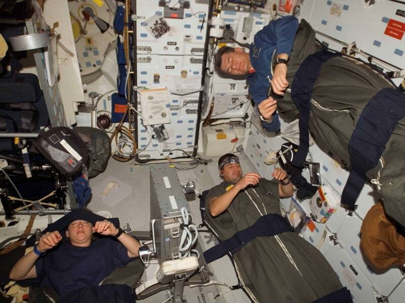Как спят космонавты интересное,космонавты,космос,сон