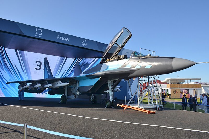 Многофункциональные истребители МиГ-35 оснастят технологией беспилотной посадки