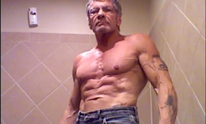 Тренировка 73-летнего ветерана на видео. Мужчина показывает, что возраст для него лишь цифры
