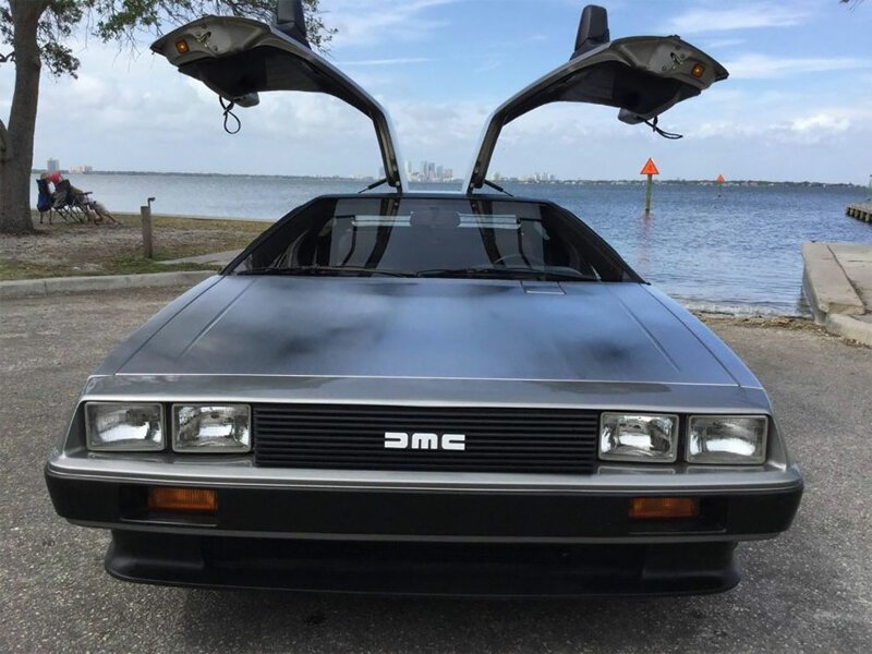 Автомобиль эпохи: легендарные и нестареющие DeLorean DMC-12 delorean dmc-12, авто, автомобили, автомобиль, машина, назад в будущее, фильм, фото