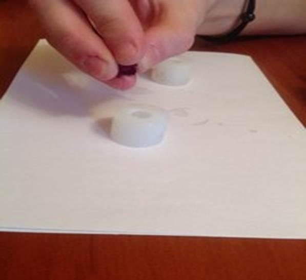 Серьги-шарики из эпоксидной смолы Серьги-шарики из эпоксидной смолы из эпоксидной смолы