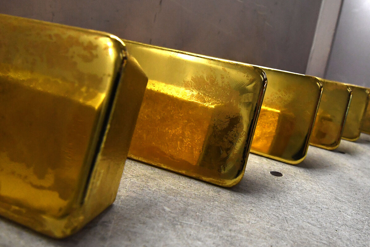 Эксперт Худалов: рост инфляции в США может привести к рекордной цене на золото