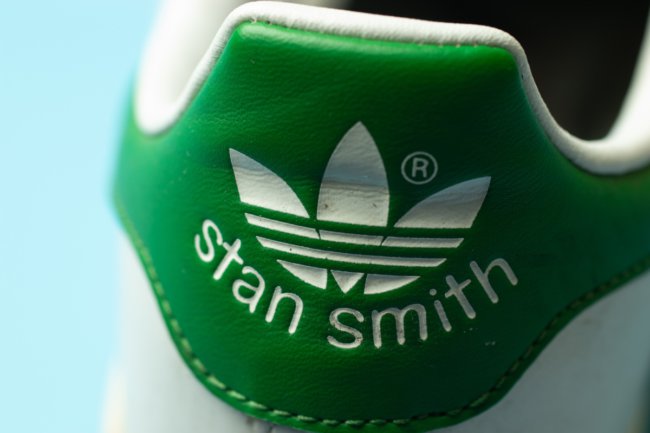 Lamoda, Adidas и Британка создали эко-проект с кроссовками Stan Smith