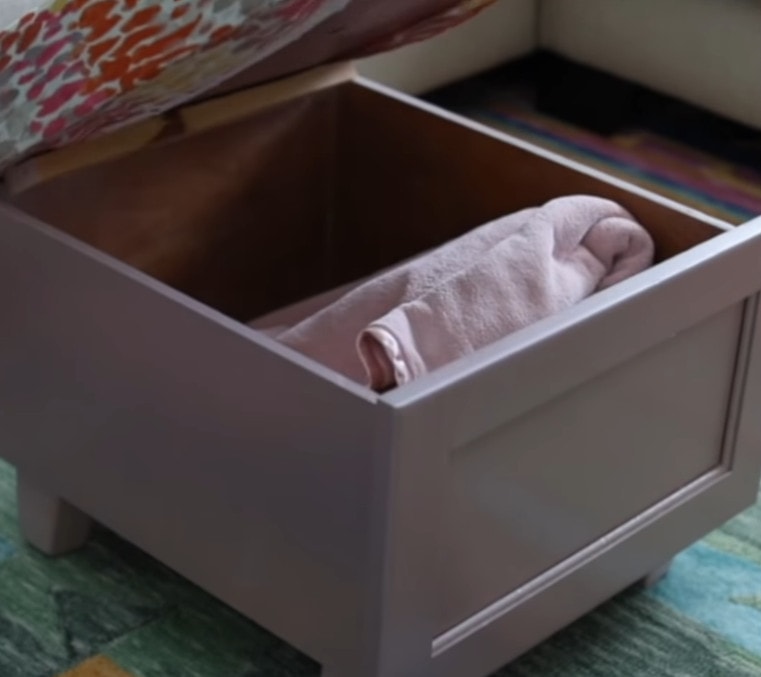 Функциональная и красивая вещь для дома из старого ящика