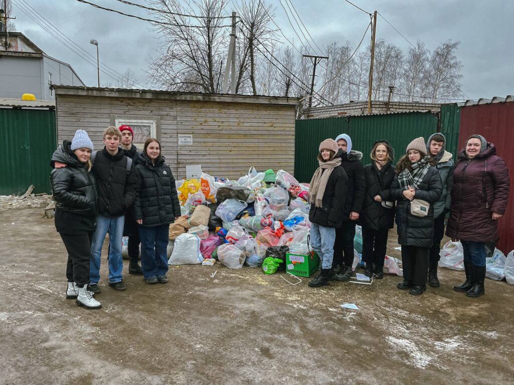 Рязанцы собрали для питомника «Службы по контролю за безнадзорными животными» больше тонны продовольствия