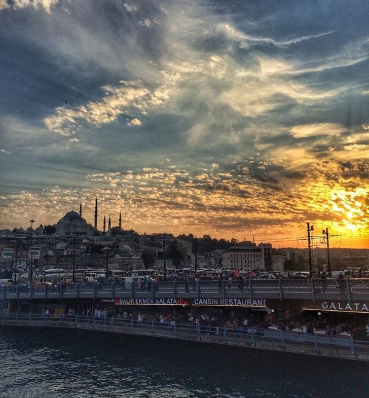 20+ атмосферных снимков, убедительно доказывающих, что Стамбул — лучший город на планете Pikabu, Стамбул, Стамбул —, город, Стамбула, в Стамбуле, собак, место, более, из самых, необычных, завтрак, Reddit, домики, в общественном, транспорте, бездомных, здесь, делятся, цeнтp