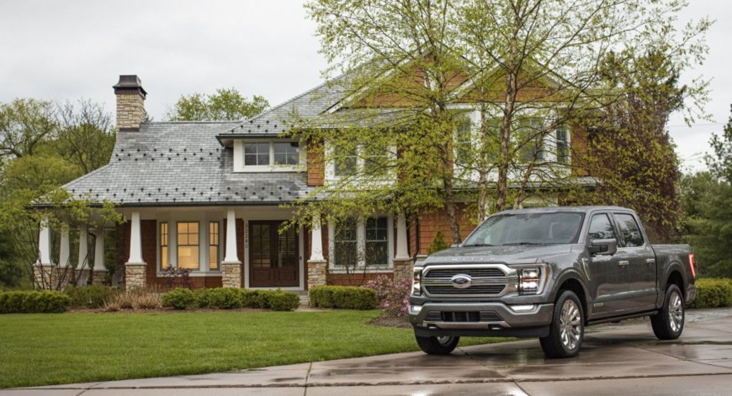 Концерн Ford запланировал массовые обновления ПО своих авто