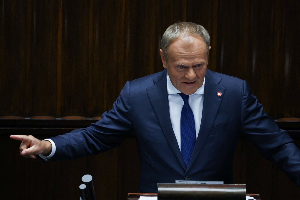 Туск официально заявил о факте вторжения беспилотников в воздушное пространство Польши