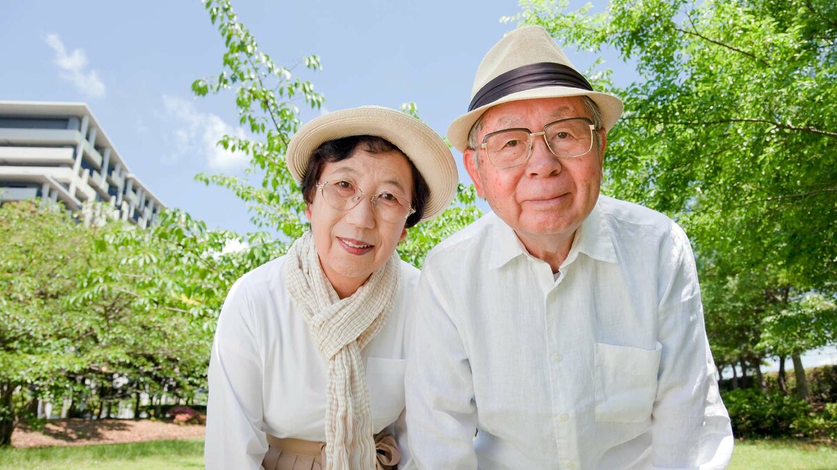Старики напрокат: зачем японцы берут в аренду дедушек и бабушек народы,общество,традиции