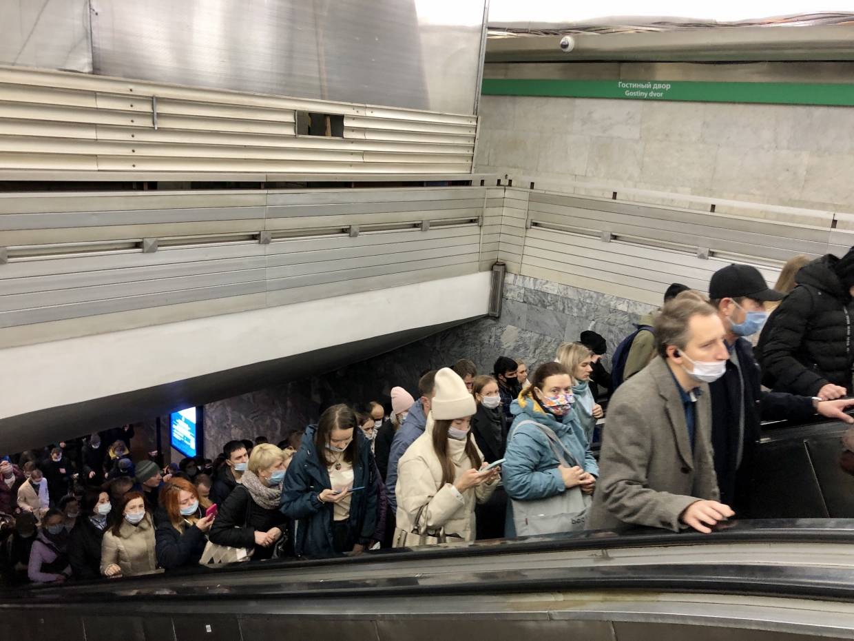 Почему метро не ходят