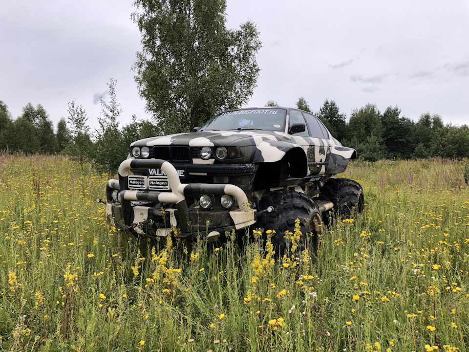 BMW Valkyrie: русско-немецкий бигфут за 3 миллиона автомобили,автомобиль,машины,тюнинг