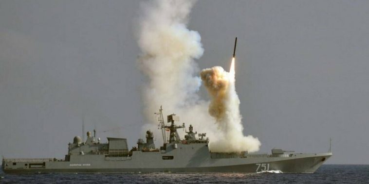 Все носители ракет «Калибр» в Черном море — мастера калибровок