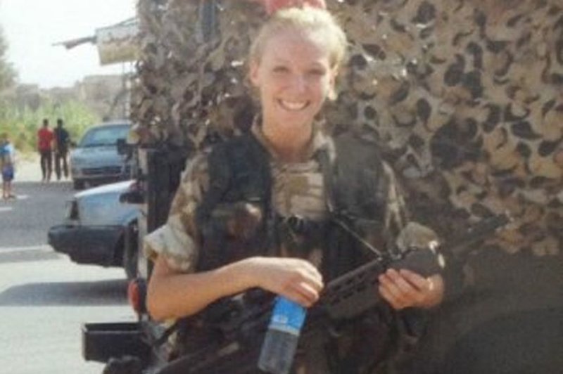 Катрина Ходж в Ираке в 2005 году Гендерное, армейская жизнь, армия, буллинг, великобритания, издевательства, сексизм