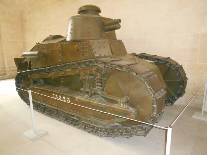 FТ-17. Размышления возле танка в музее оружие,танки