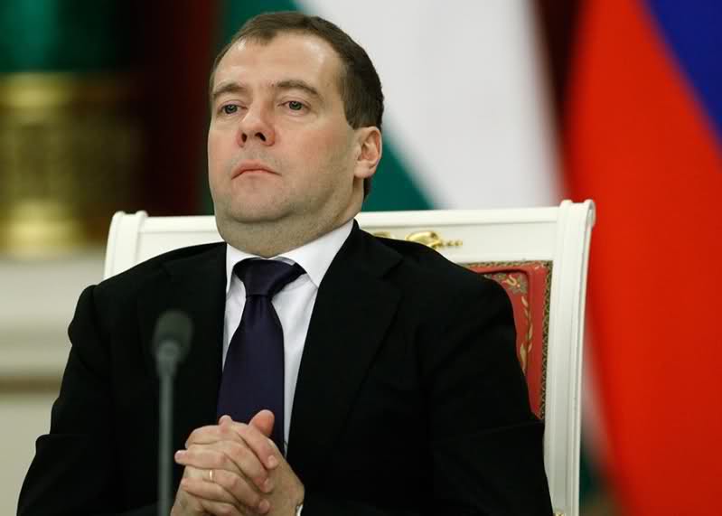 Об отказе Дмитрия Медведева верить, что россияне топят свои дома дровами