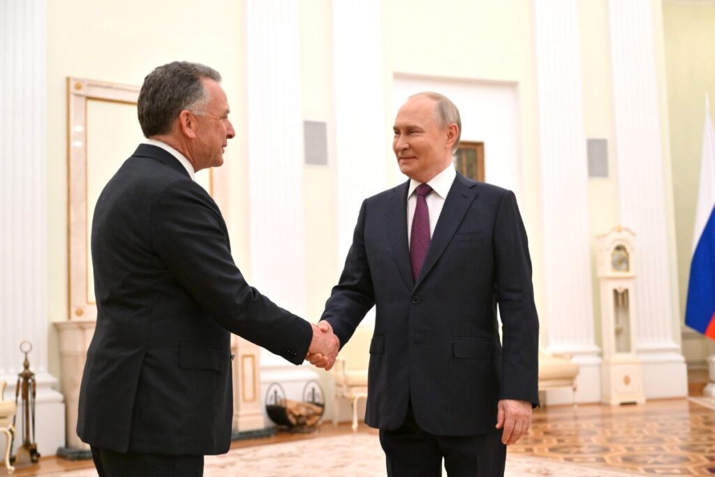 Путин заявил о готовности к переговорам с Украиной без условий