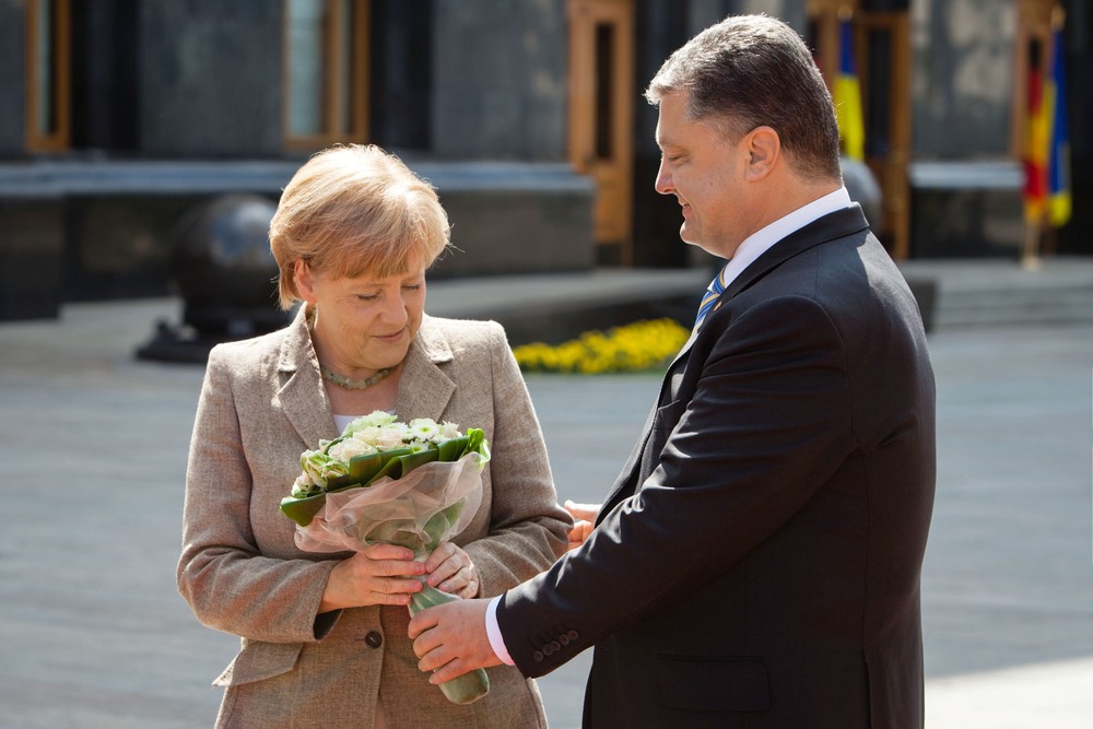 Ангела Меркель обвела вокруг пальца Украину