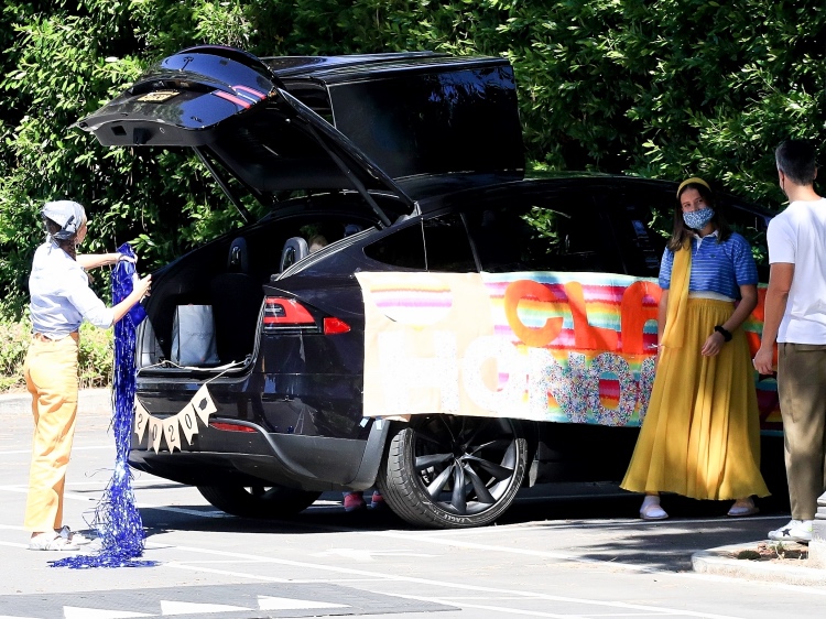 Почести для Онор: Джессика Альба отметила с семьей день рождения старшей дочери Почести для Онор: Джессика Альба отметила с семьей день рождения старшей дочери Дети,Дети знаменитостей