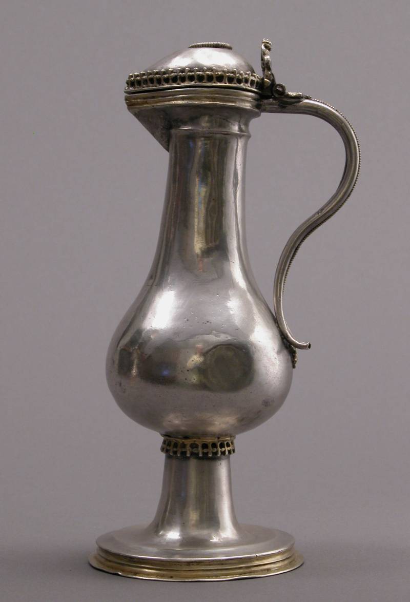 Средневековье на кухне и за обеденным столом Средневековье на кухне и за обеденным столом история