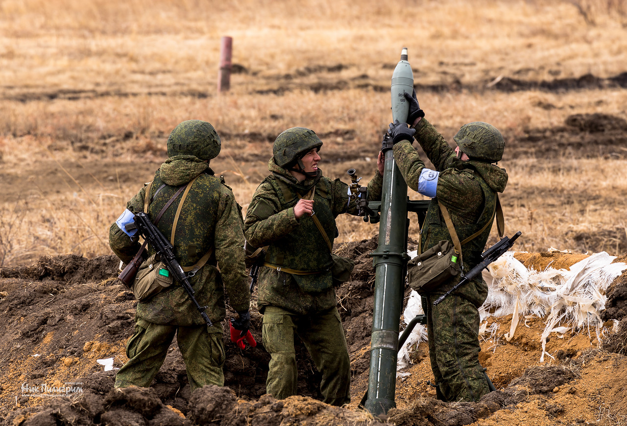 2 б 14. Минометная батарея 2б14. Миномет 2б11 выстрел. Минометная батарея 2б14 оборудование окопа. Минометная батарея армии РФ.