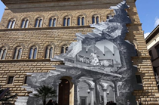 Гигантская оптическая иллюзия появилась в центре Флоренции
