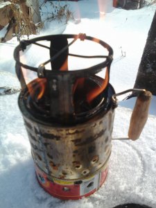 Походная пиролизная печь улучшенной конструкции из консервных банок Походная пиролизная печь улучшенной конструкции из консервных банок самоделкин