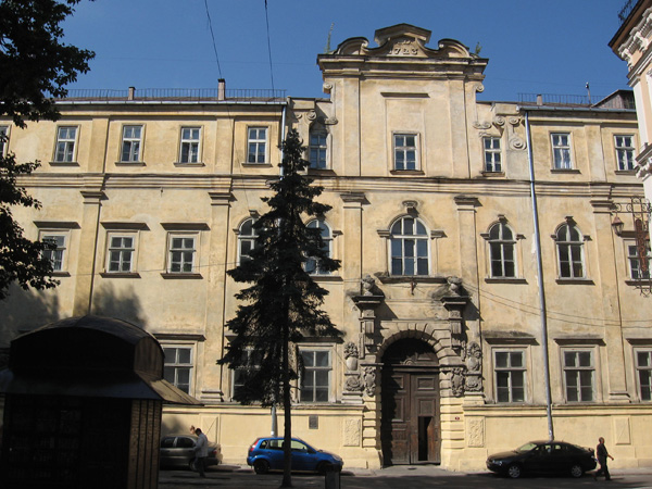 Бывшее здание Иезуитской коллегии во Львове. <br>